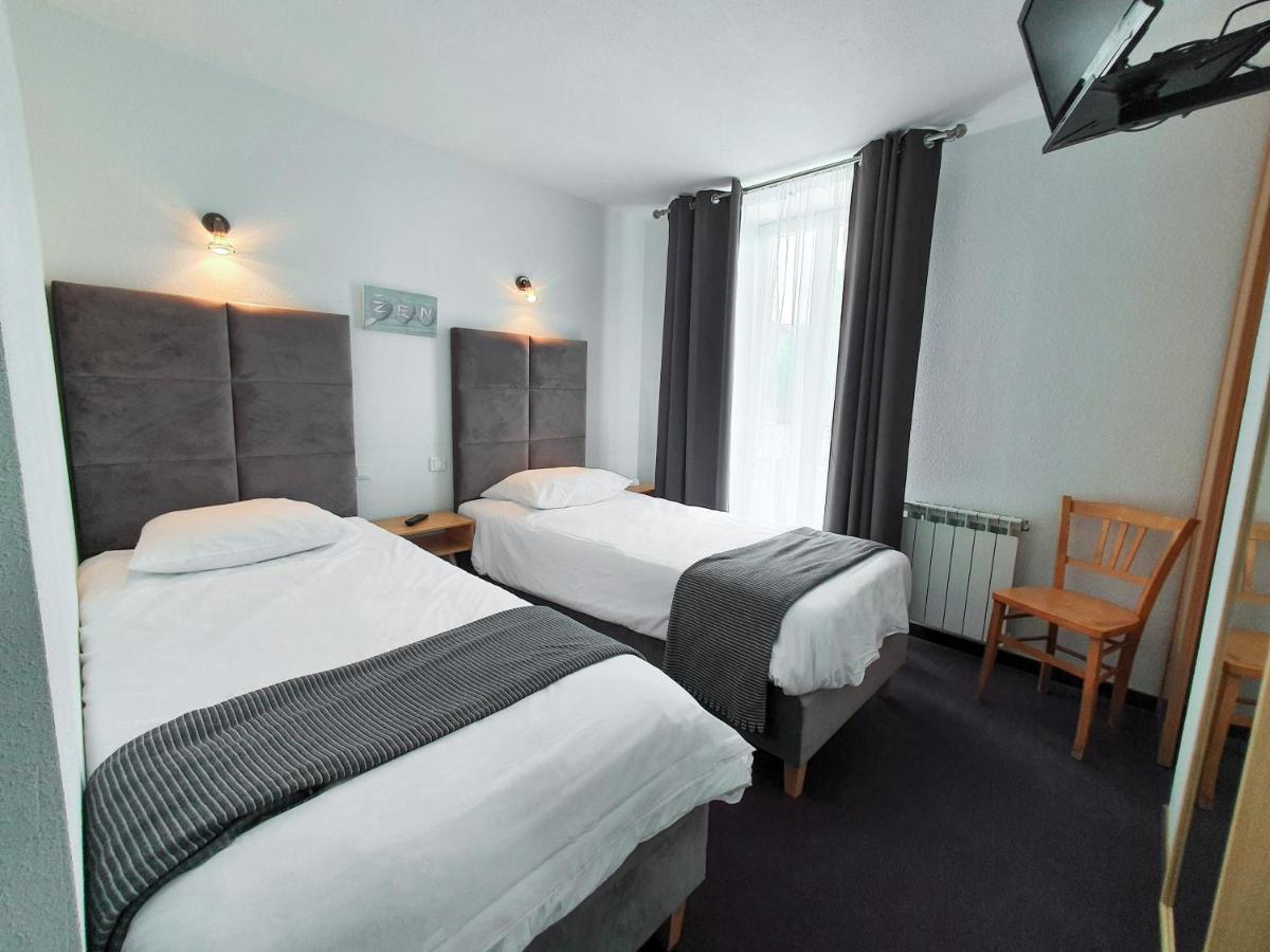 Hotel Les Tilleuls De Pareloup A Salles-Curan Екстер'єр фото