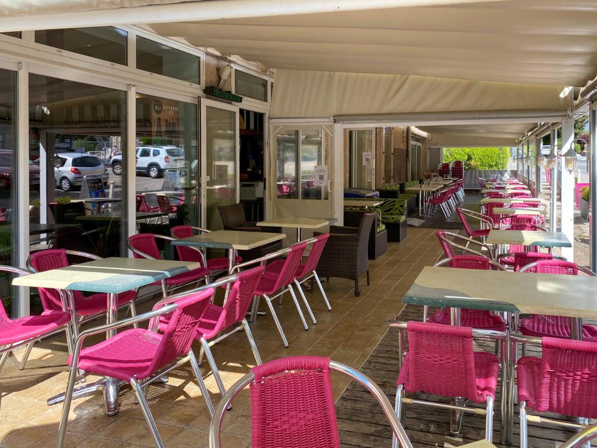Hotel Les Tilleuls De Pareloup A Salles-Curan Екстер'єр фото