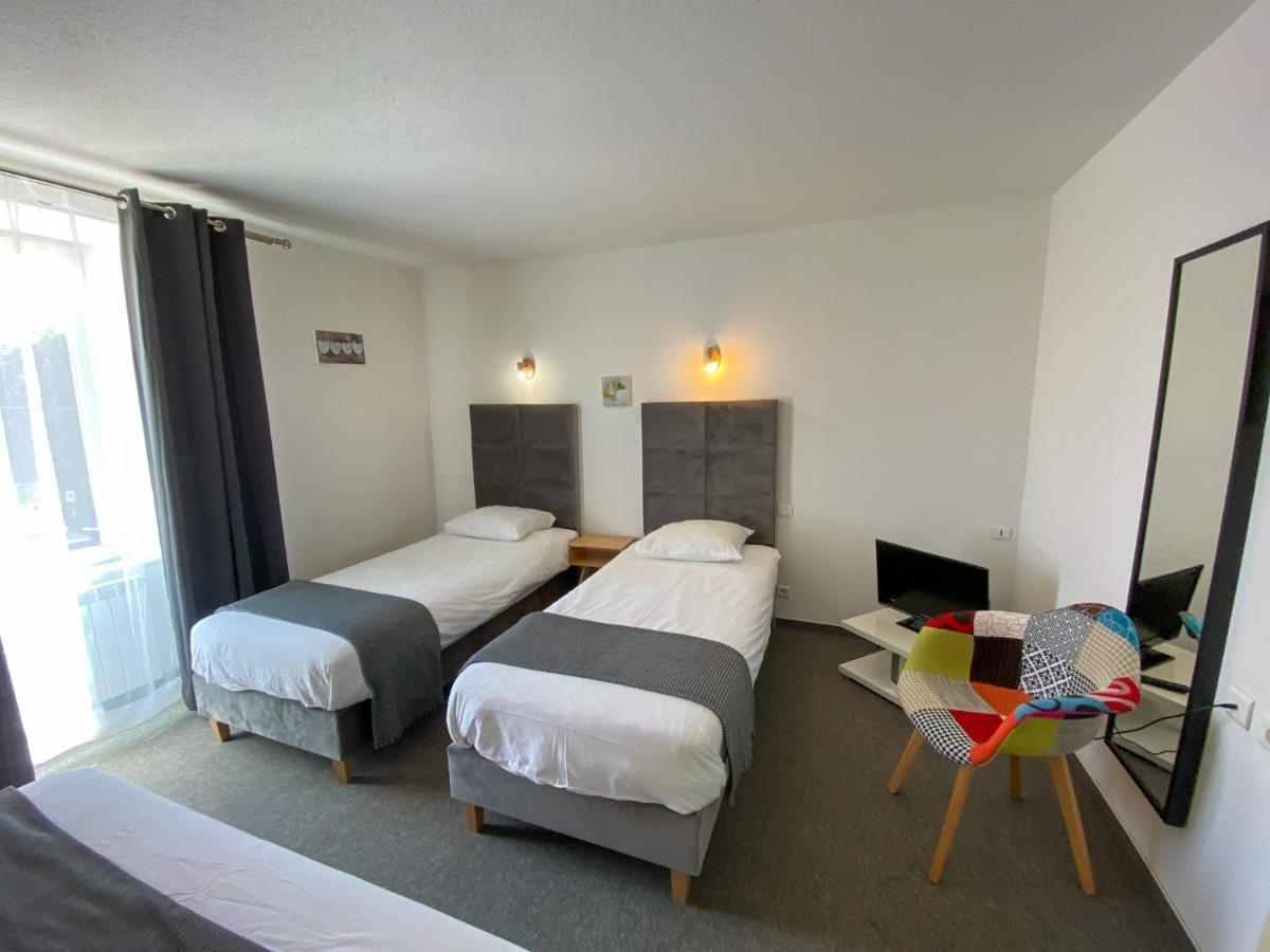 Hotel Les Tilleuls De Pareloup A Salles-Curan Екстер'єр фото