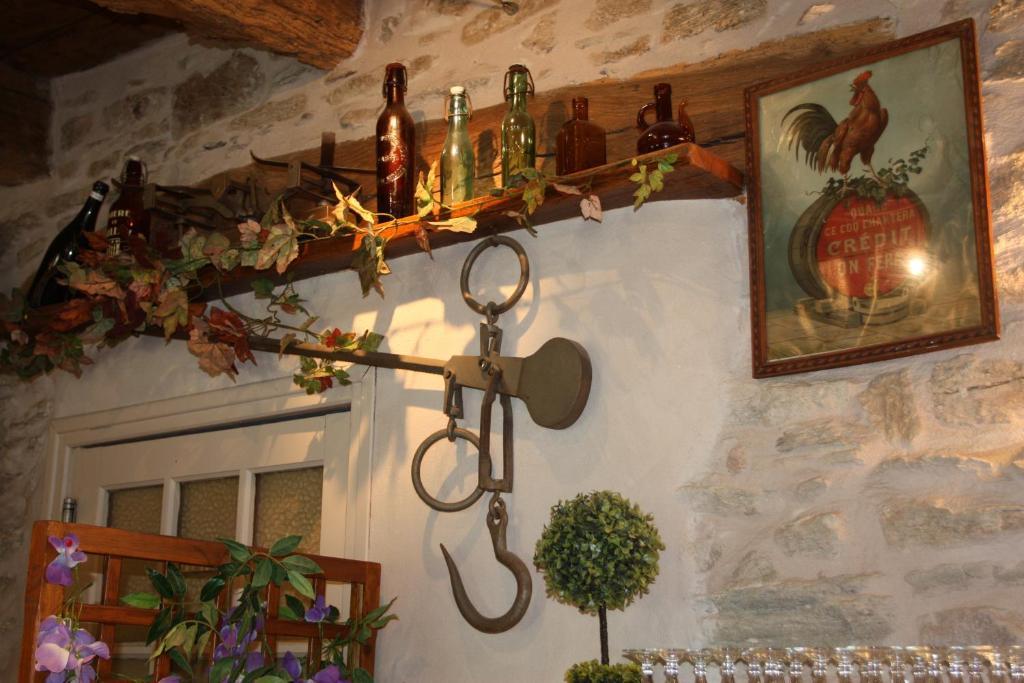 Hotel Les Tilleuls De Pareloup A Salles-Curan Екстер'єр фото